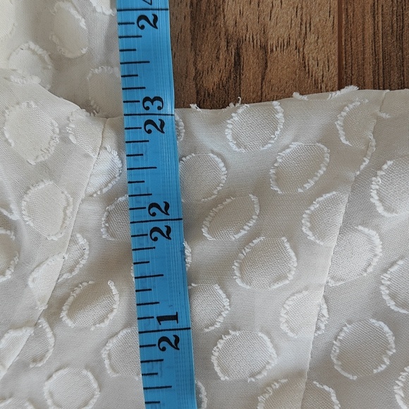 🎉Host Pick🎉 EUC Petite Polka Dot Blouse - Picture 4 of 8